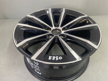 Laden Sie das Bild in den Galerie-Viewer, 1x Alufelge 18 Zoll 8.0&quot; 5x108 42ET 32358646 Volvo V60 Rim Wheel
