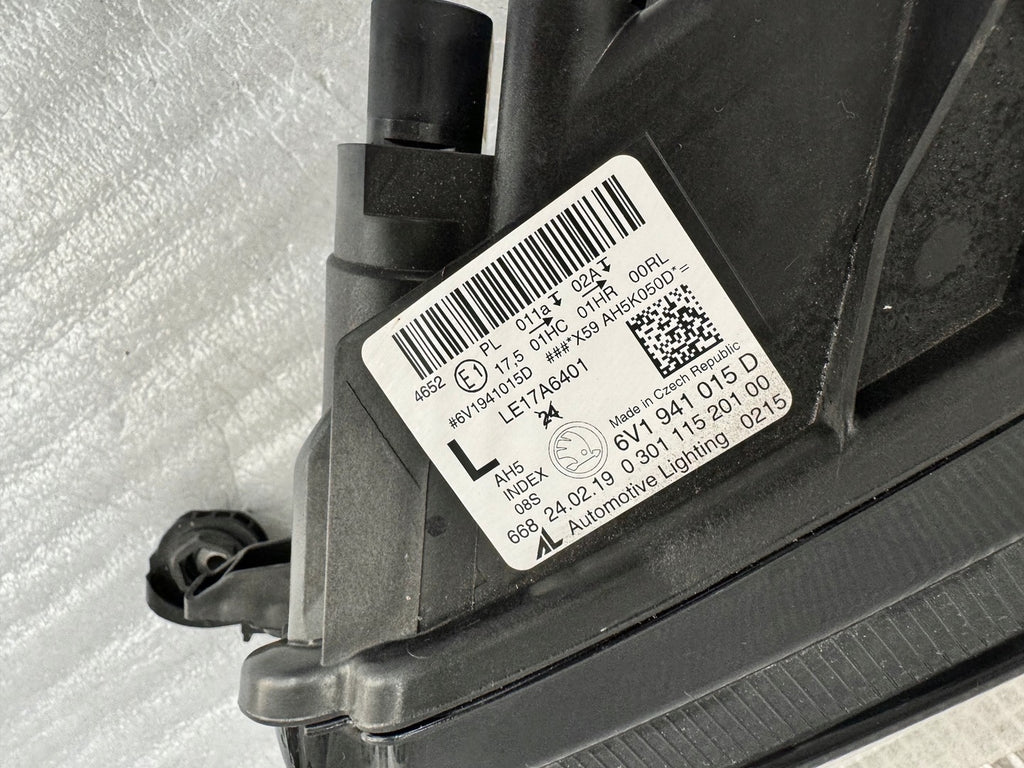 Frontscheinwerfer Skoda Fabia III 6V1941015D Links Scheinwerfer Headlight