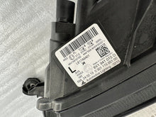 Load image into Gallery viewer, Frontscheinwerfer Skoda Fabia III 6V1941015D Links Scheinwerfer Headlight