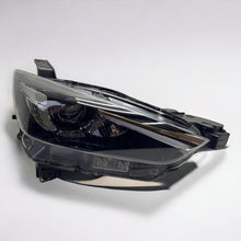 Laden Sie das Bild in den Galerie-Viewer, Frontscheinwerfer Mazda Cx3 Cx-3 D10E-51030 LED Rechts Scheinwerfer Headlight