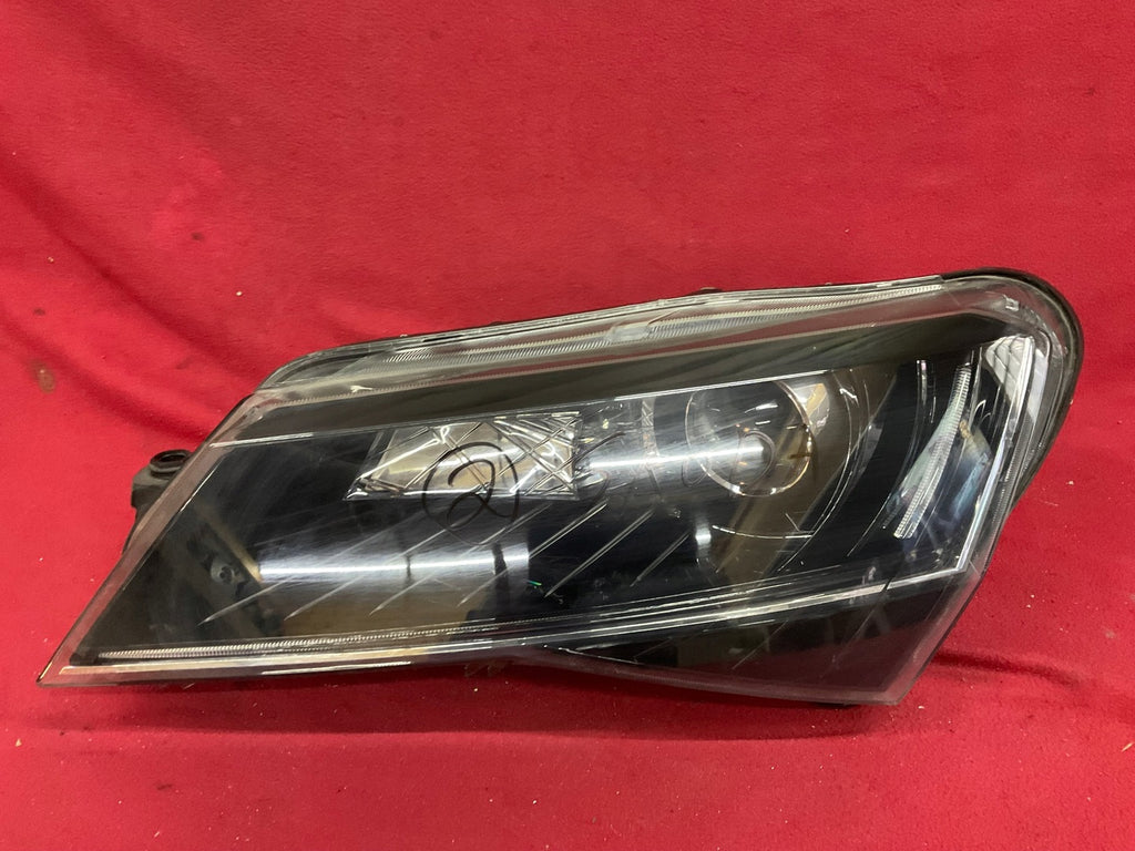 Frontscheinwerfer Skoda Superb III 3V1941015B Xenon Links Scheinwerfer Headlight SCH6309218681bm