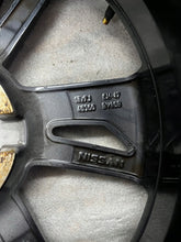 Load image into Gallery viewer, 1x Alufelge 17 Zoll 7.0" 5x114.3 47ET 40300BV808 Nissan Juke Rim Wheel FEL2085225352hc