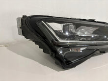 Laden Sie das Bild in den Galerie-Viewer, Frontscheinwerfer Skoda Superb III 3V1941016D Rechts Scheinwerfer Headlight SCH2081885041im