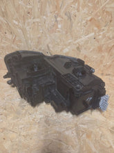 Laden Sie das Bild in den Galerie-Viewer, Frontscheinwerfer VW Tiguan Allspace 030110123505 071921A1867 LED Links SCH6831065062ku