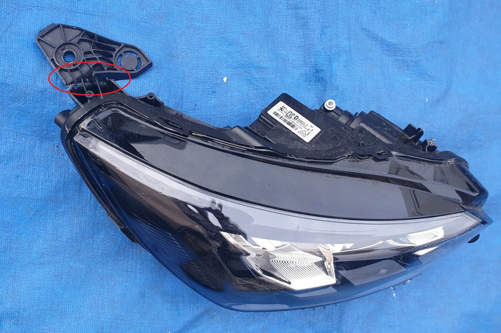 Frontscheinwerfer Peugeot 208 90200108 9833036180 Rechts Scheinwerfer Headlight