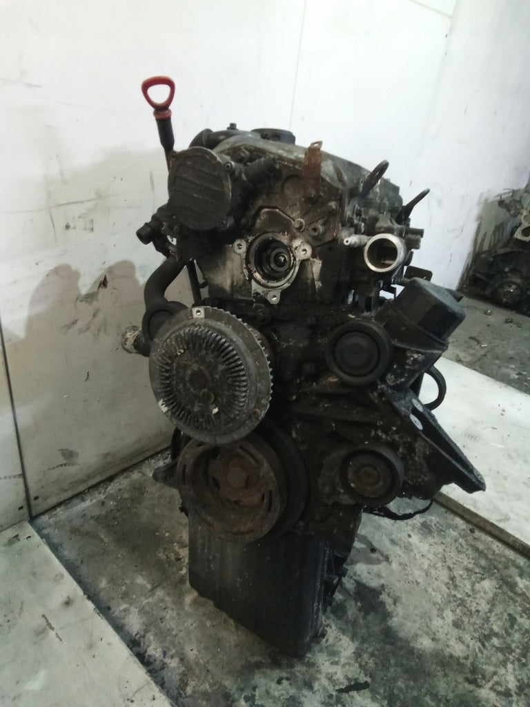 Motor Mercedes-Benz Vito W639 2.2 CDI 209TKm Diesel Engine Unkomplett