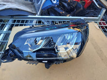 Laden Sie das Bild in den Galerie-Viewer, Frontscheinwerfer Peugeot 208 II 9833036380 Full LED Links Headlight SCH1385530335ku
