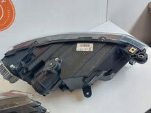 Laden Sie das Bild in den Galerie-Viewer, Frontscheinwerfer Seat Ateca 576941007 Full LED Ein Stück (Rechts oder Links)