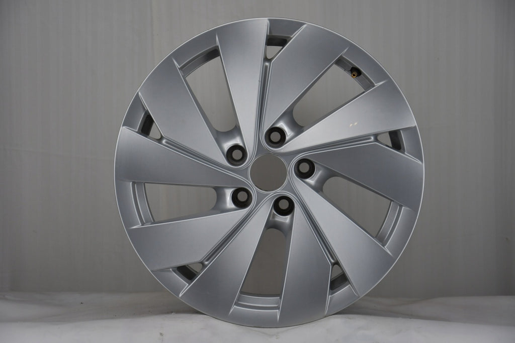 1x Alufelge 17 Zoll 7.0" 5x112 40ET Glanz Silber 5H0601025C VW Rim Wheel FEL7529605382eo