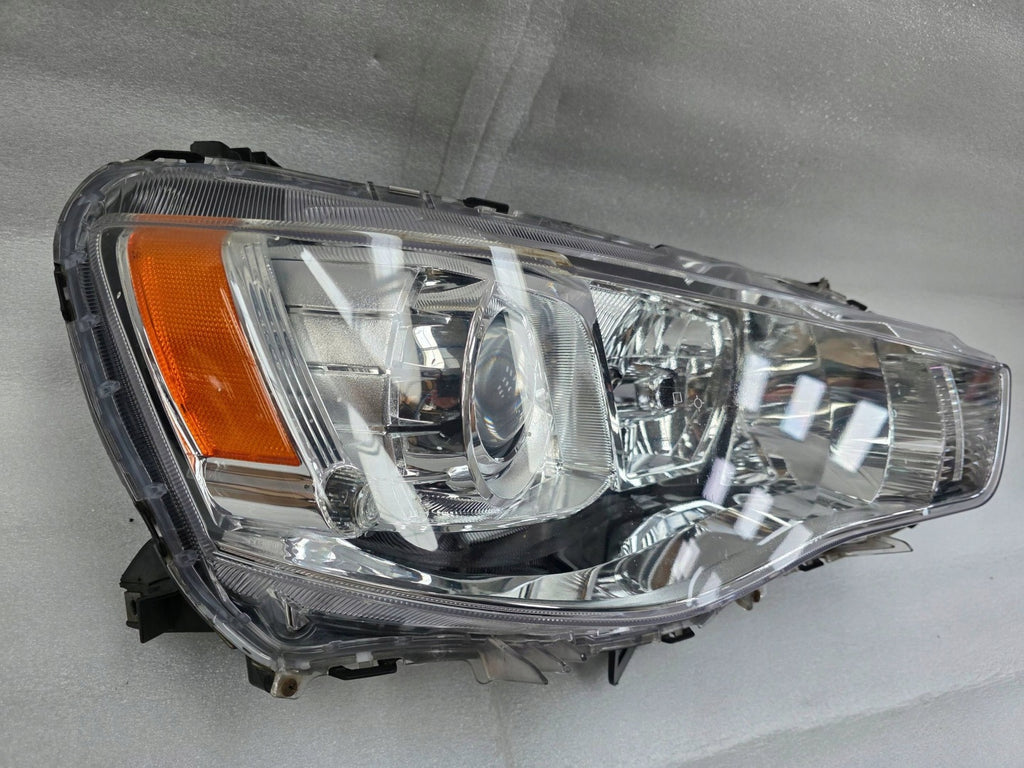Frontscheinwerfer Mitsubishi Outlander I 8301C594 Rechts Scheinwerfer Headlight SCH1058035051ue
