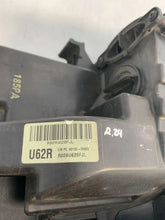 Laden Sie das Bild in den Galerie-Viewer, Frontscheinwerfer Kia Sorento III 92102-C5620 Rechts Scheinwerfer Headlight SCH5014397445ln