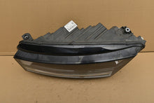 Laden Sie das Bild in den Galerie-Viewer, Frontscheinwerfer Skoda Octavia IV 5E4941015 Links Scheinwerfer Headlight SCH8744171989nt