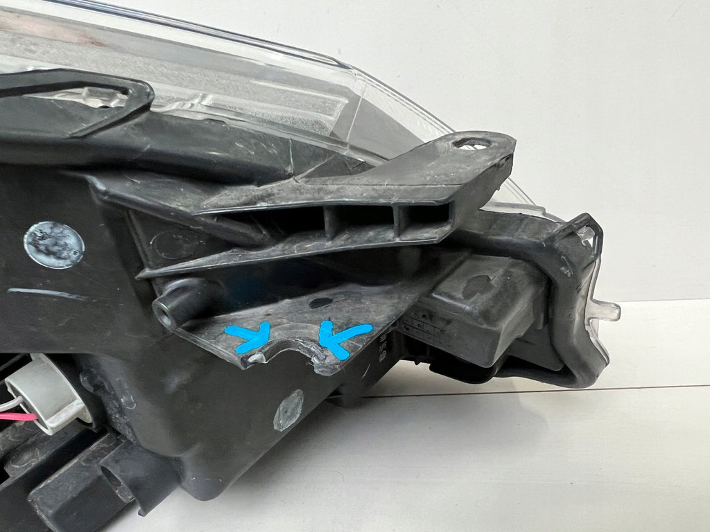 Frontscheinwerfer Toyota Yaris Links Scheinwerfer Headlight