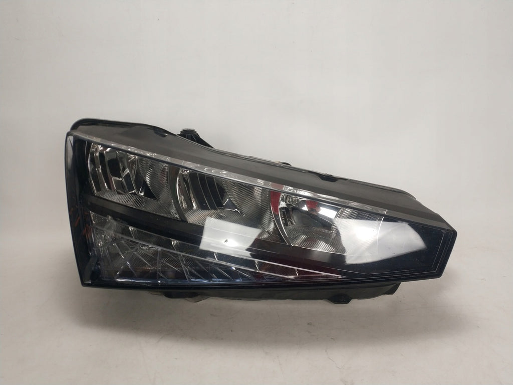 Frontscheinwerfer Skoda Scala 657941016 Rechts Scheinwerfer Headlight SCH2041475240cl