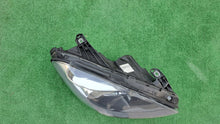 Load image into Gallery viewer, Frontscheinwerfer Mercedes-Benz W246 A2468200261 Rechts Scheinwerfer Headlight