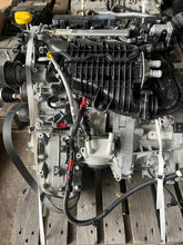 Laden Sie das Bild in den Galerie-Viewer, Motor Renault Twingo III H4BF453 0.9 92PS 68kW 37TKm Benzin Engine Komplett MOT8034438621aa
