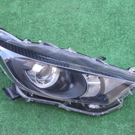 Frontscheinwerfer Toyota IV Yaris Rechts Scheinwerfer Headlight SCH9893982898ia