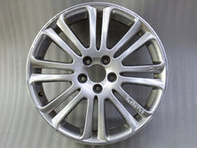 Laden Sie das Bild in den Galerie-Viewer, 1x Alufelge 18 Zoll 7.0&quot; 5x108 49ET Glanz Silber Volvo Rim Wheel