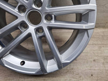 Laden Sie das Bild in den Galerie-Viewer, 1x Alufelge 17 Zoll 7.5" 5x112 49ET Glanz Silber 5G0601025AP VW Golf Vii FEL4824025208iq