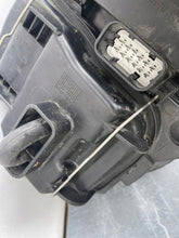 Laden Sie das Bild in den Galerie-Viewer, Frontscheinwerfer Porsche Cayenne Links Scheinwerfer Headlight SCH9667453039ss