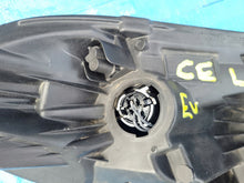 Laden Sie das Bild in den Galerie-Viewer, Frontscheinwerfer Opel Corsa E TL793389777 39108222 Links Scheinwerfer Headlight SCH2404176681qk