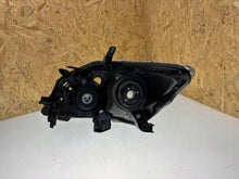 Laden Sie das Bild in den Galerie-Viewer, Frontscheinwerfer Toyota Yaris 8113002A40 Rechts Scheinwerfer Headlight SCH8138657746mv