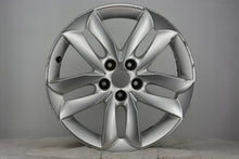 Laden Sie das Bild in den Galerie-Viewer, 1x Alufelge 17 Zoll 7.0&quot; 5x108 46ET Glanz Silber 967140380 Peugeot Rim Wheel