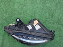 Load image into Gallery viewer, Frontscheinwerfer Mercedes-Benz W205 A2059062604 Full LED Rechts Headlight SCH9314210500nq