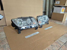 Laden Sie das Bild in den Galerie-Viewer, Frontscheinwerfer Jeep Grand Cherokee Wk2 55079410AG 55079409AJ Xenon Ein Satz SCH6932466379th