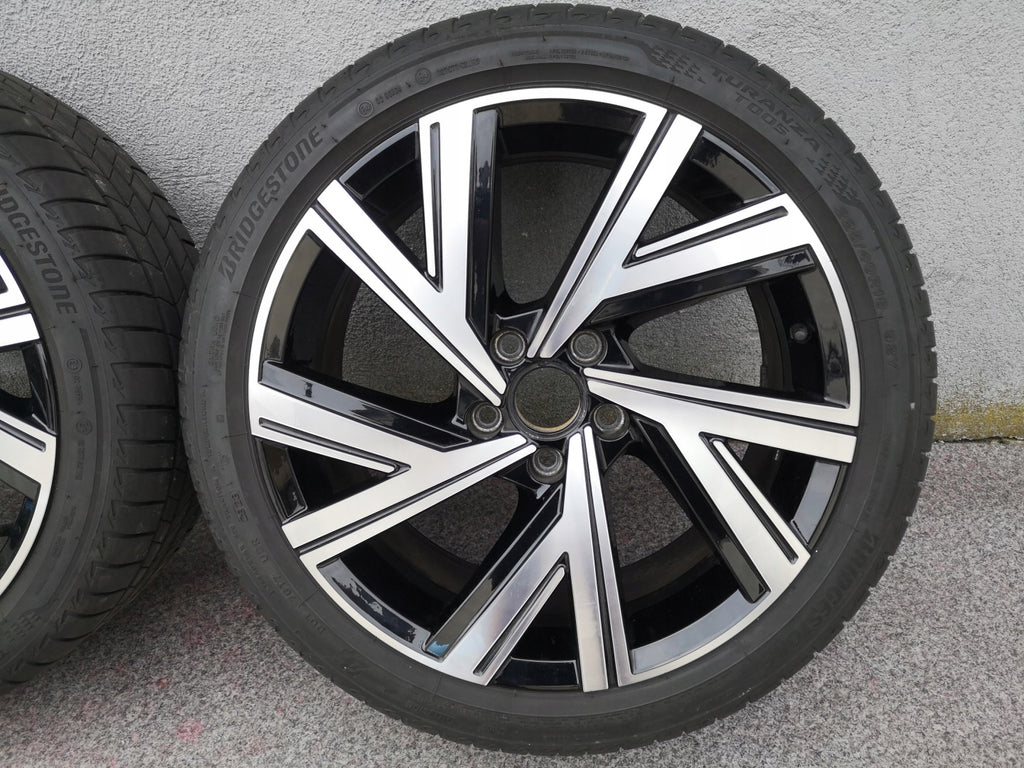 1x Alufelge 18 Zoll 7.5" 5x112 51ET 5H0601025AE VW Golf Viii Rim Wheel FEL6369448066er