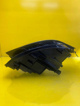 Laden Sie das Bild in den Galerie-Viewer, Frontscheinwerfer VW Tiguan 5NB941081C LED Links Scheinwerfer Headlight SCH2383154184ht