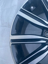 Load image into Gallery viewer, 1x Alufelge 17 Zoll 7.5&quot; 5x114.3 52 5ET 52910-D4650 Kia Optima Rim Wheel