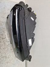 Laden Sie das Bild in den Galerie-Viewer, Frontscheinwerfer Skoda Karoq 57B941010 LED Rechts Scheinwerfer Headlight SCH4933359638zq