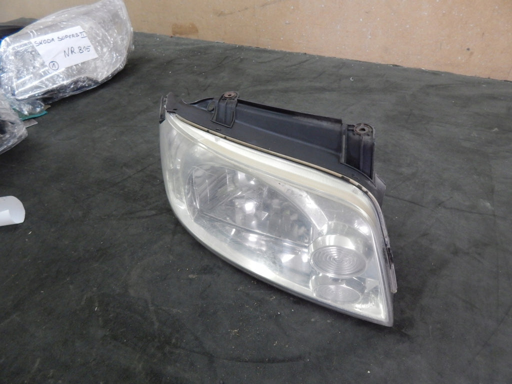 Frontscheinwerfer Hyundai Matrix Ein Satz Scheinwerfer Headlight SCH7518685313bv
