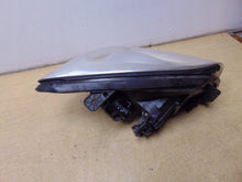 Laden Sie das Bild in den Galerie-Viewer, Frontscheinwerfer Kia Sportage II Links Scheinwerfer Headlight SCH6778364768no