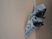 Load image into Gallery viewer, Frontscheinwerfer Toyota Corolla Verso Links Scheinwerfer Headlight SCH6017658290ad