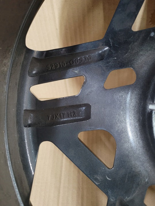 1x Alufelge 17 Zoll 7.0" 4x100 54ET 52910-Q0330 Hyundai I20 Iii Rim Wheel FEL9974972469qj