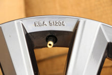 Laden Sie das Bild in den Galerie-Viewer, 1x Alufelge 17 Zoll 7.0" 5x120 56ET 7E0071497A VW Multivan Transporter Caravelle FEL7706503642zl