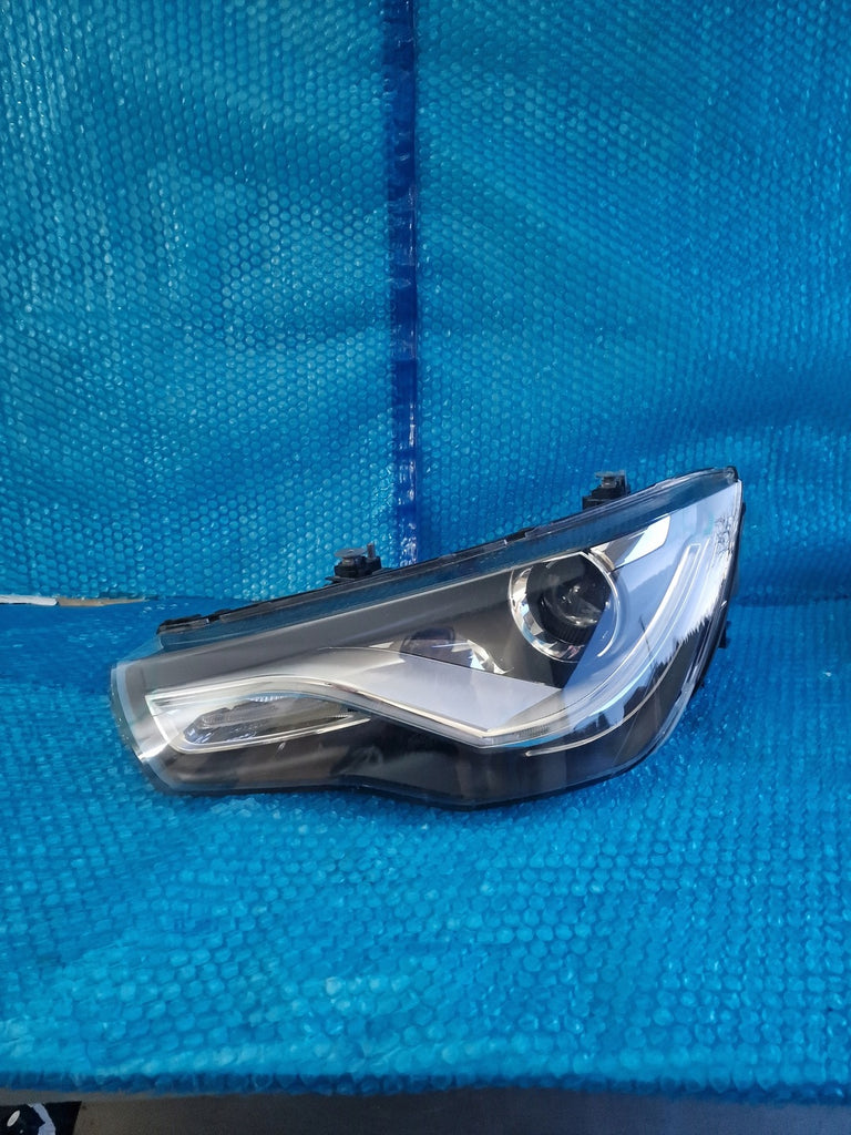 Frontscheinwerfer Audi A1 8X0941003B Links Scheinwerfer Headlight