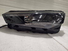 Laden Sie das Bild in den Galerie-Viewer, Frontscheinwerfer Skoda Scala 655941015A LED Links Scheinwerfer Headlight SCH5047575708jk