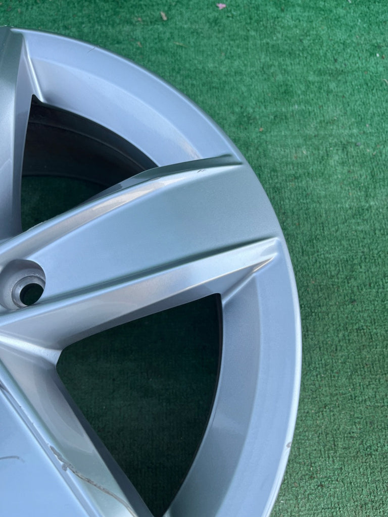 1x Alufelge 16 Zoll 6.0" 5x112 43ET Glanz Silber 2GA071496A VW T-Roc I Rim Wheel FEL8897686499nf