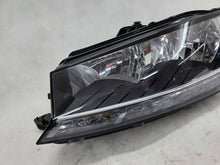 Laden Sie das Bild in den Galerie-Viewer, Frontscheinwerfer Skoda Fabia III 6V1941015D Links Scheinwerfer Headlight SCH5909955559hh