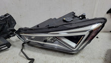 Load image into Gallery viewer, Frontscheinwerfer Seat Tarraco 5FJ941008G Full LED Rechts Scheinwerfer Headlight SCH4511969261ay