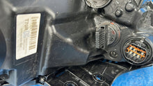 Load image into Gallery viewer, Frontscheinwerfer Hyundai Santa Fe Xenon Rechts Scheinwerfer Headlight SCH9036668800ju