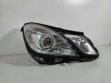 Laden Sie das Bild in den Galerie-Viewer, Frontscheinwerfer Mercedes-Benz W212 A2128200238 Xenon Rechts Headlight SCH9102974134ri