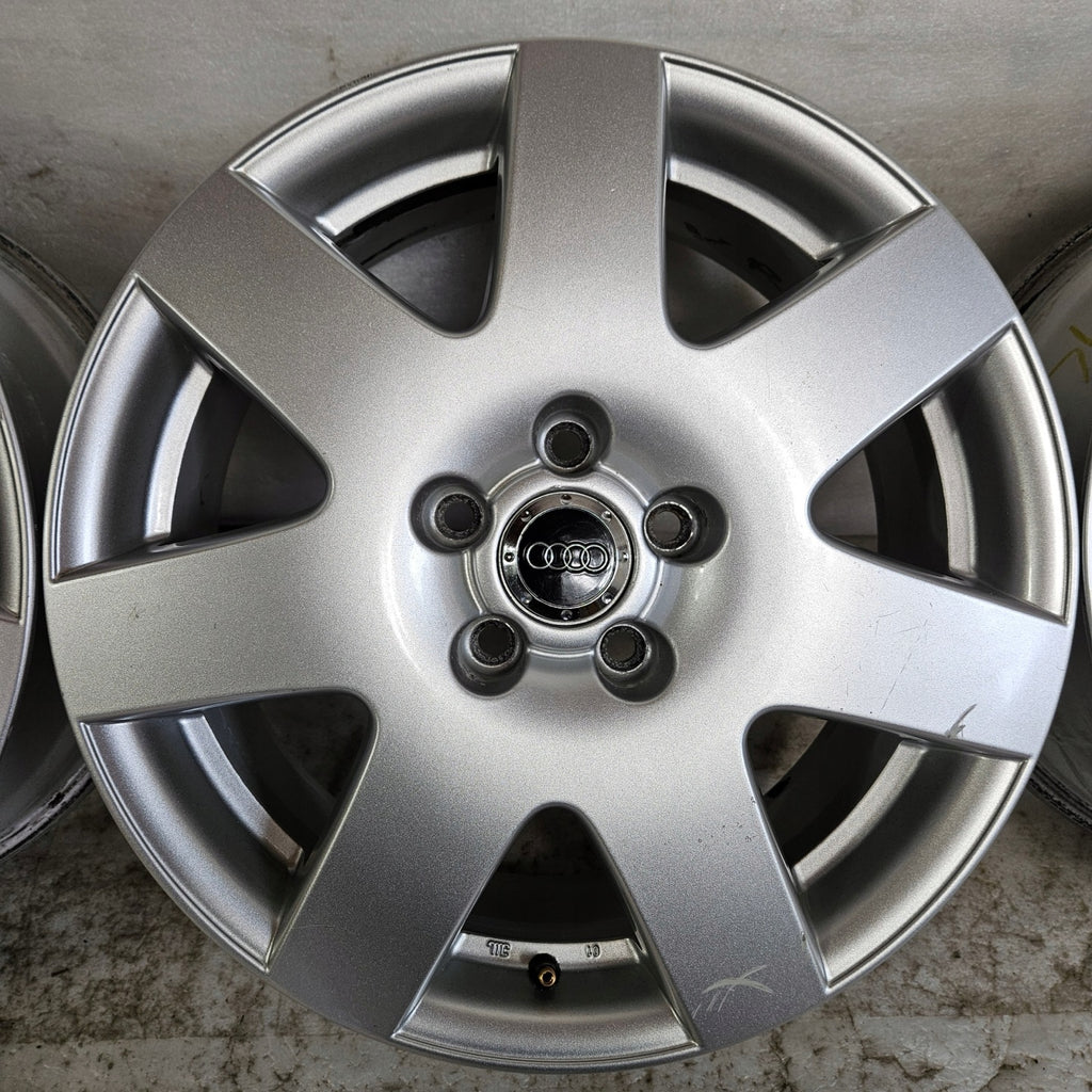 4x Alufelge 17 Zoll 7.0" 5x112 45ET 3B0071492 Audi A4 B6 B7 Passat Beetle Sharan FEL1142361066om