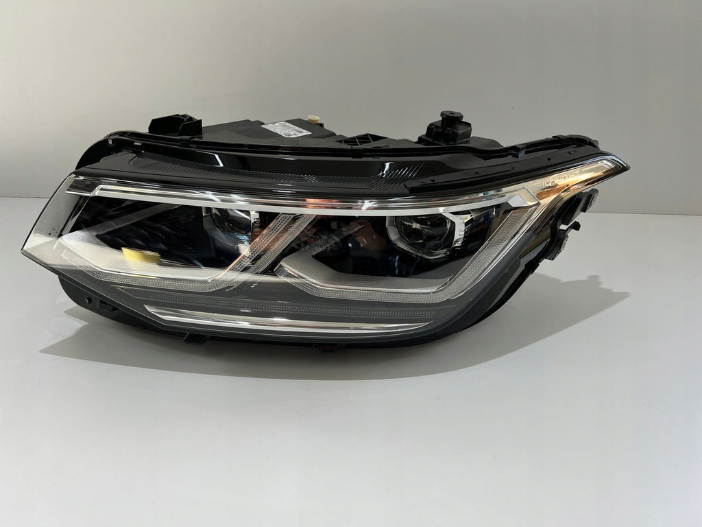 Frontscheinwerfer VW Tiguan 5NB941081C Links Scheinwerfer Headlight