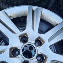 Laden Sie das Bild in den Galerie-Viewer, 1x Alufelge 17 Zoll 7.5" 5x112 45ET Glanz Silber 8K0601025B Audi A4 B8 Rim Wheel FEL8638424914by
