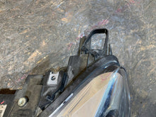 Laden Sie das Bild in den Galerie-Viewer, Frontscheinwerfer Opel E Combo 9816825580 Links Scheinwerfer Headlight SCH7074559335sy