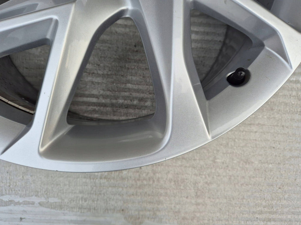 1x Alufelge 18 Zoll 8.0" 5x112 40ET Glanz Silber 5FF601025C Cupra Formentor FEL2335773409lj